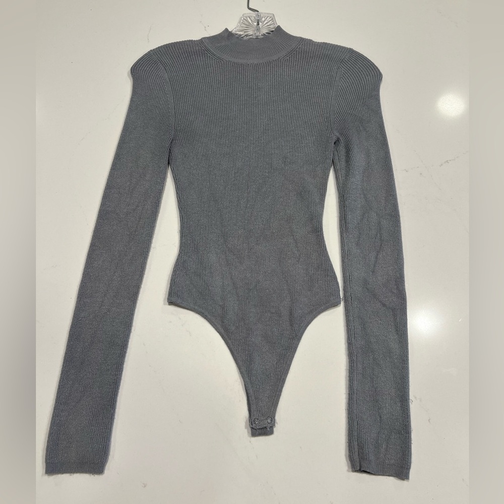 Abercrombie mock neck open back ribbed sweater bodysuit - grey